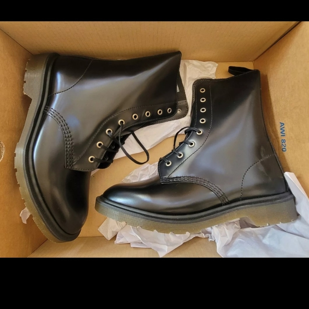 Rare Doc Marten Made in England Langston Boots